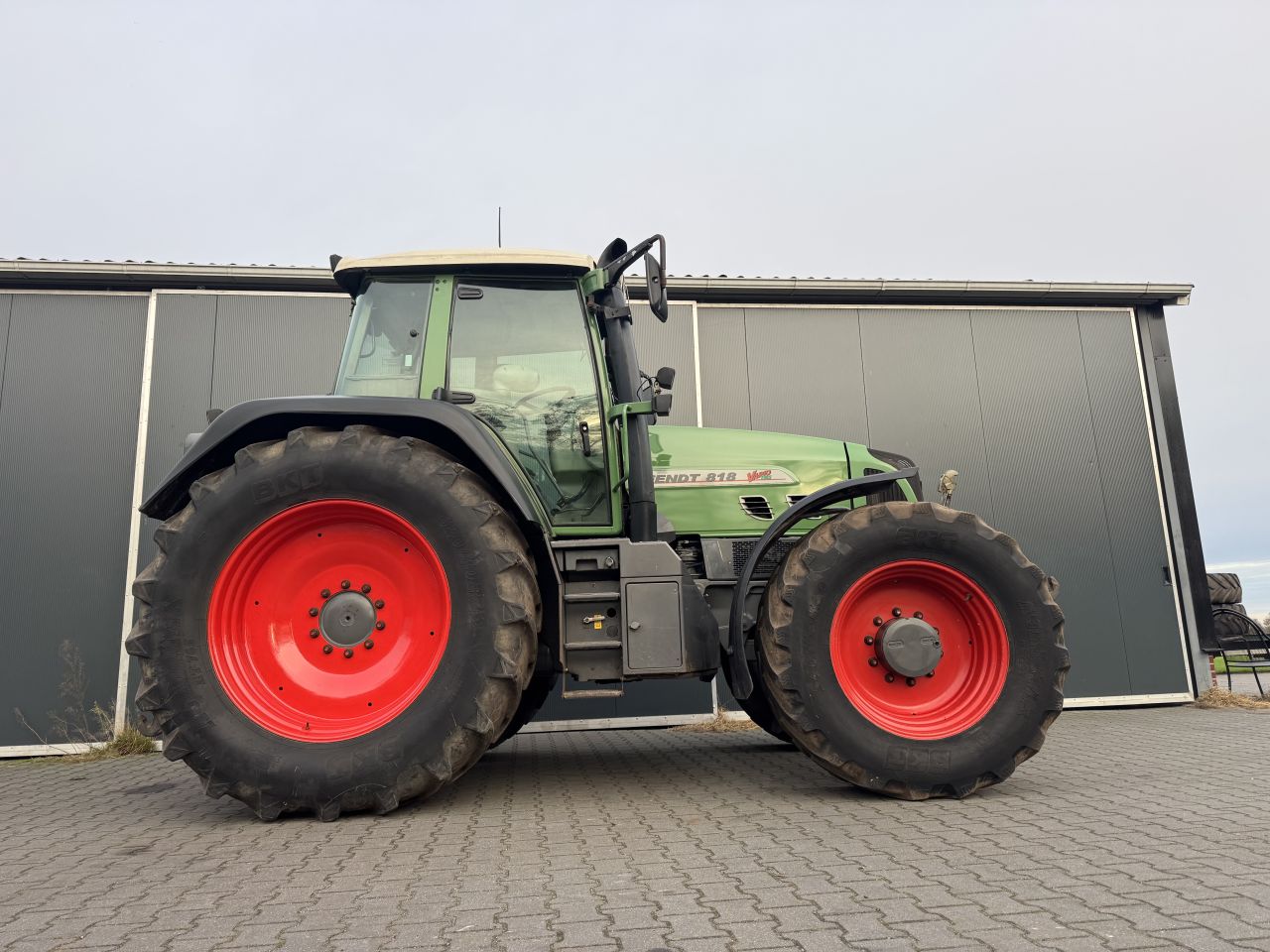 Fendt 818 Vario TMS com.2