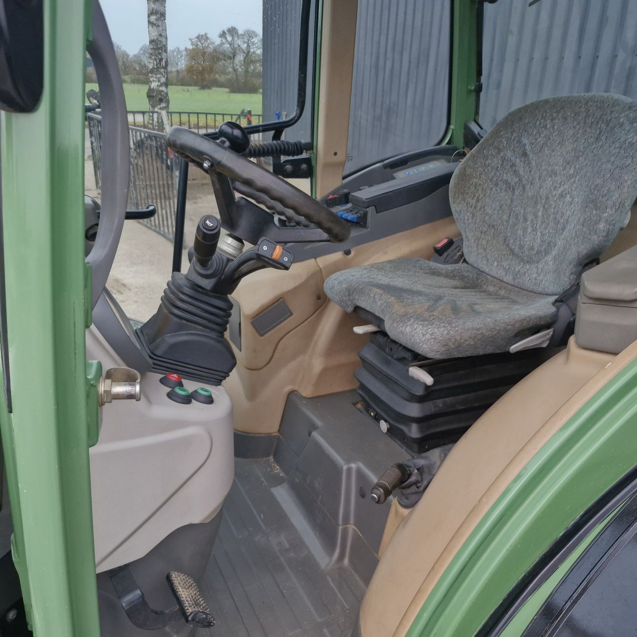 Fendt 208f vario tms