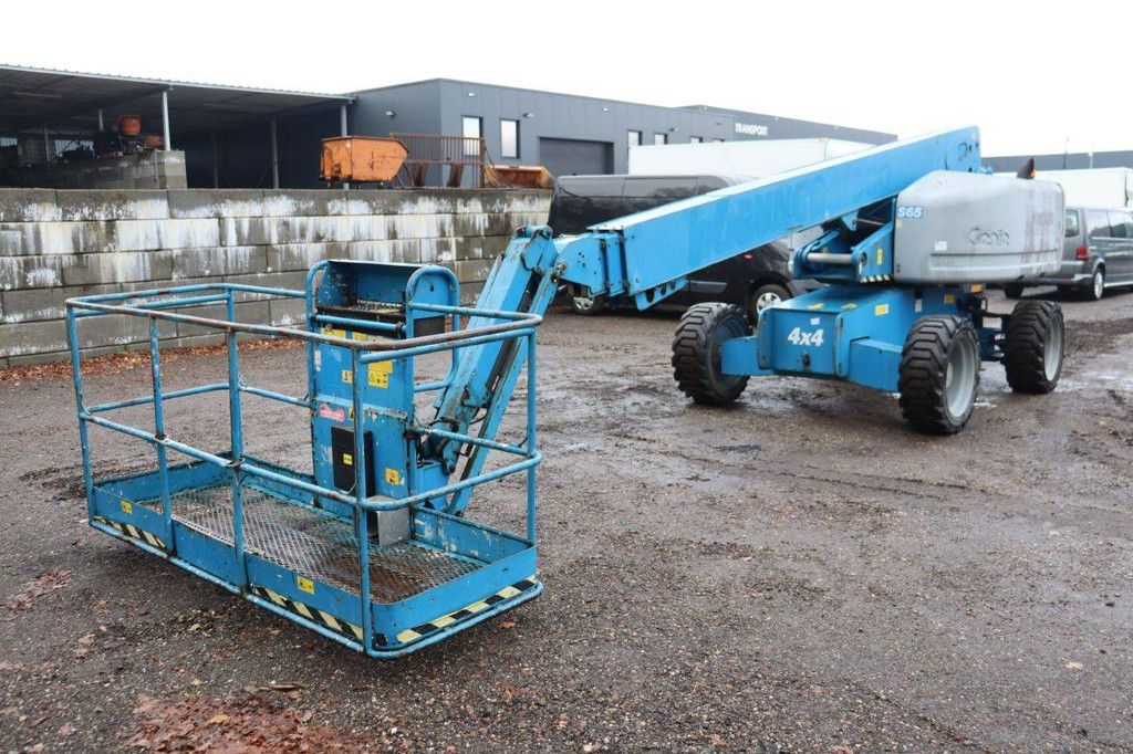Genie S-65 Diesel 21.8m Telescopic Boom Lift