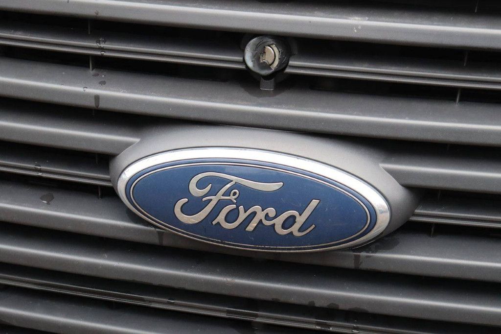 BE Tractor Ford TRANSIT Diesel 131pk 2018