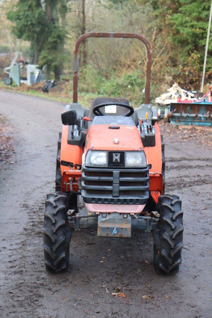 Hitachi CTX18 Diesel-Minitraktor