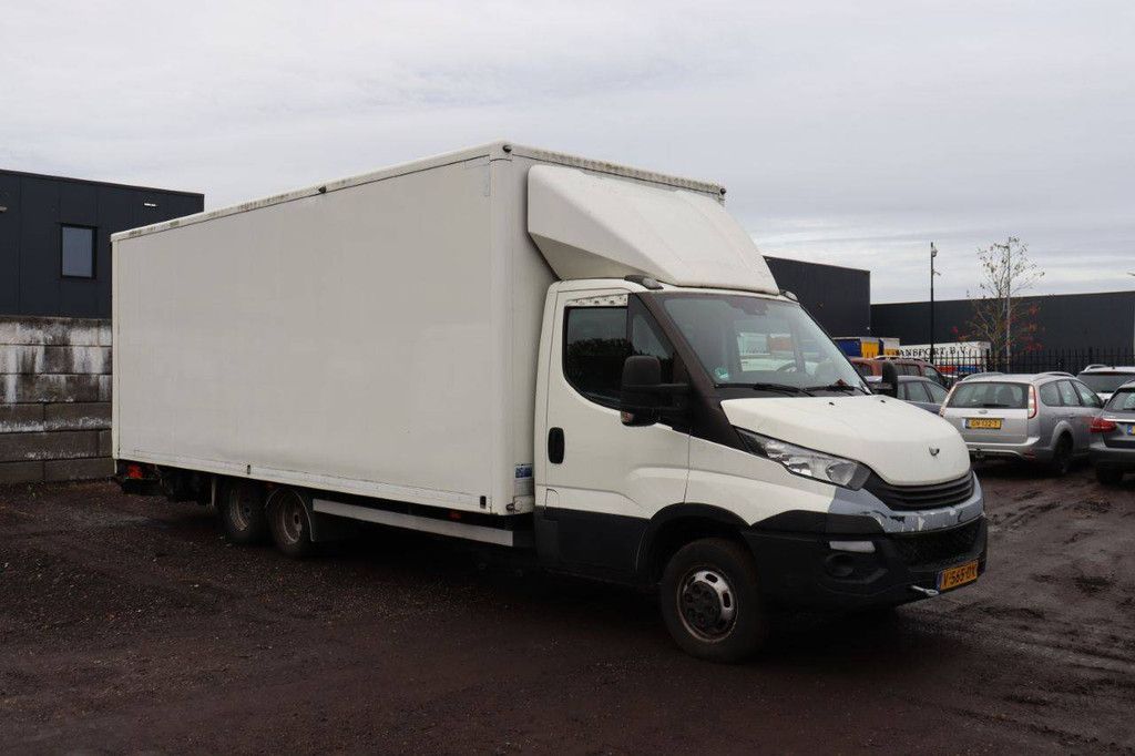 Trekker Iveco Daily 50C18 Diesel 180pk 2017 met oplegger Veldhuizen