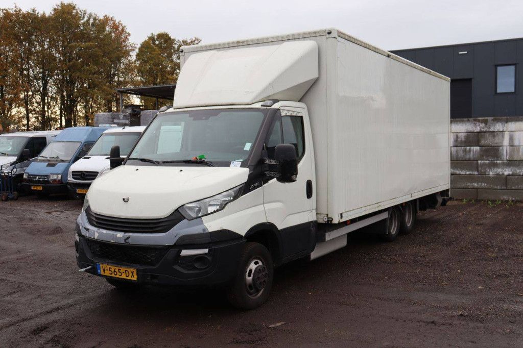 Trekker Iveco Daily 50C18 Diesel 180pk 2017 met oplegger Veldhuizen