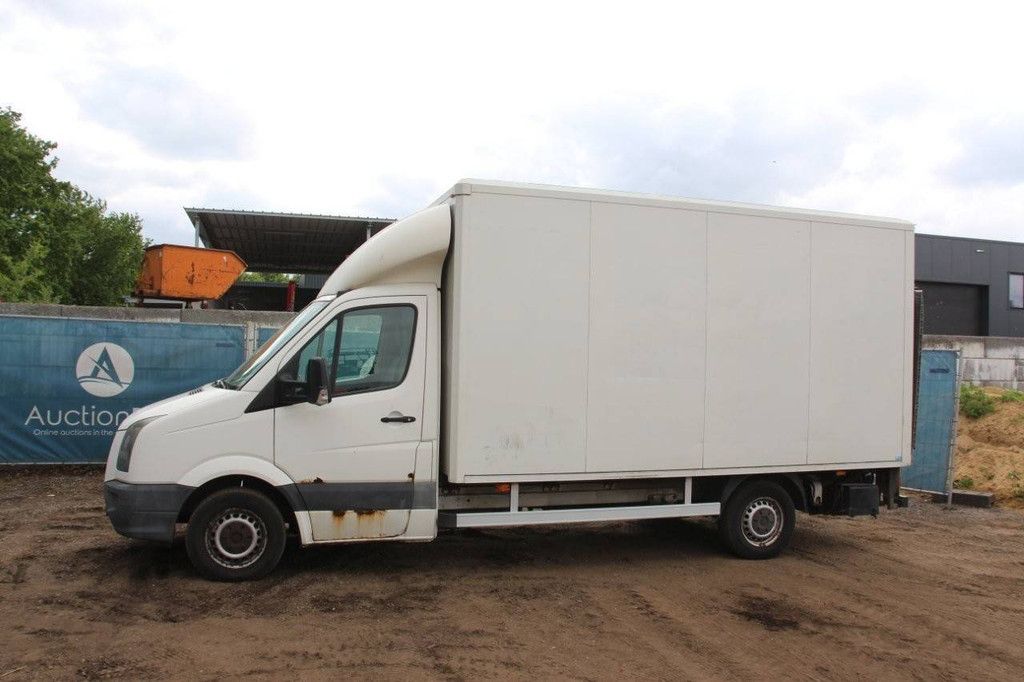 Box truck Volkswagen Crafter Diesel 2009
