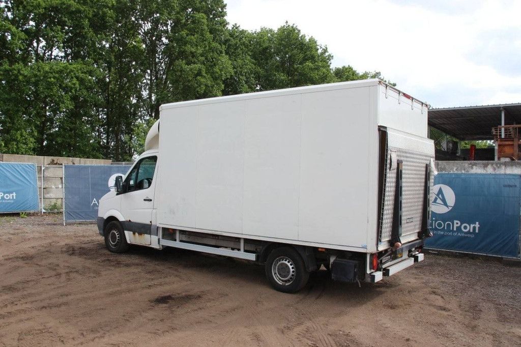Box truck Volkswagen Crafter Diesel 2009