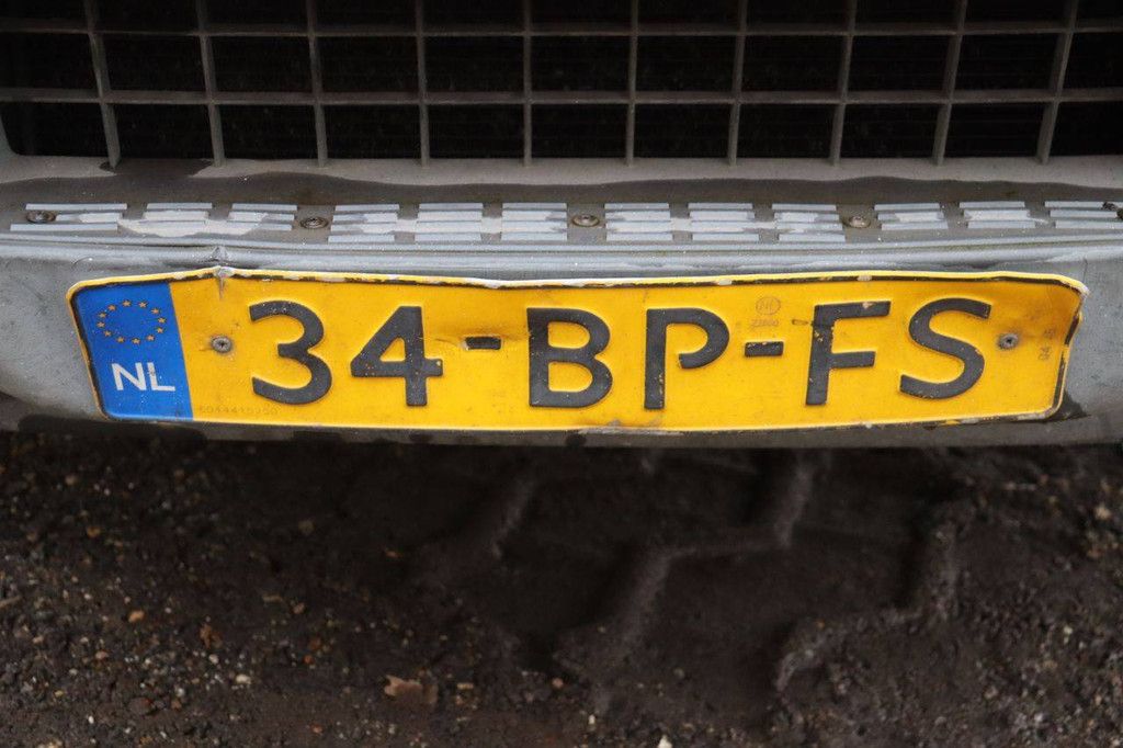 BE Traktor Iveco Daily 40C Diesel 125 PS 2004