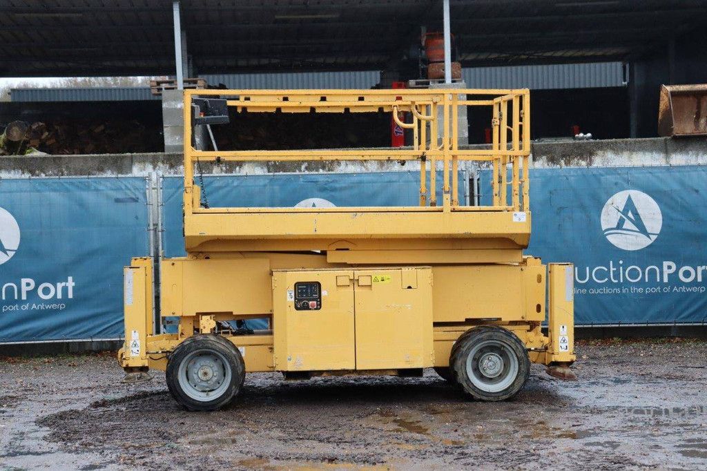 Scissor lift Genie GS-2669 Diesel 10.0m 2013