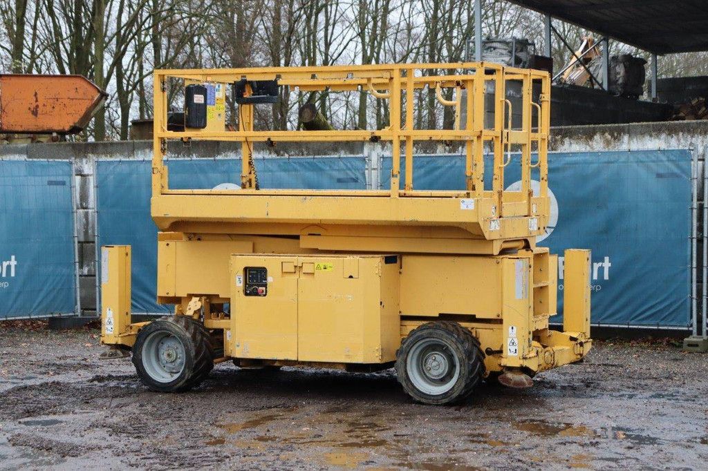 Scissor lift Genie GS-2669 Diesel 10.0m 2013