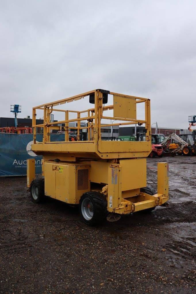 Scissor lift Genie GS-2669 Diesel 10.0m 2013