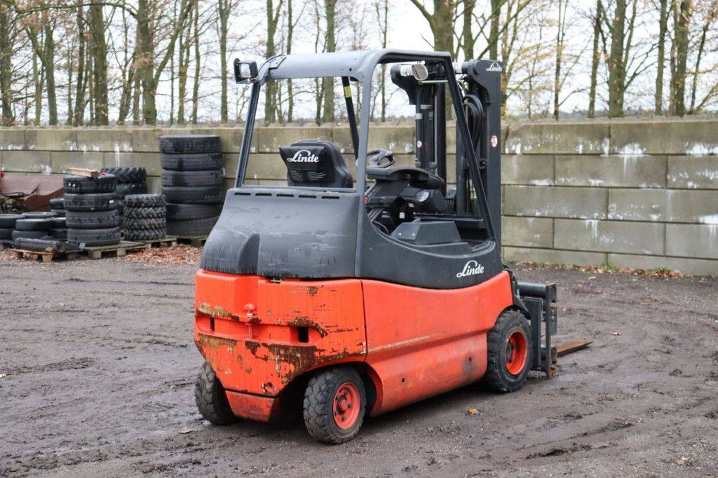 Forklift Linde E30/02/600 Electric 3000kg 7m 2009