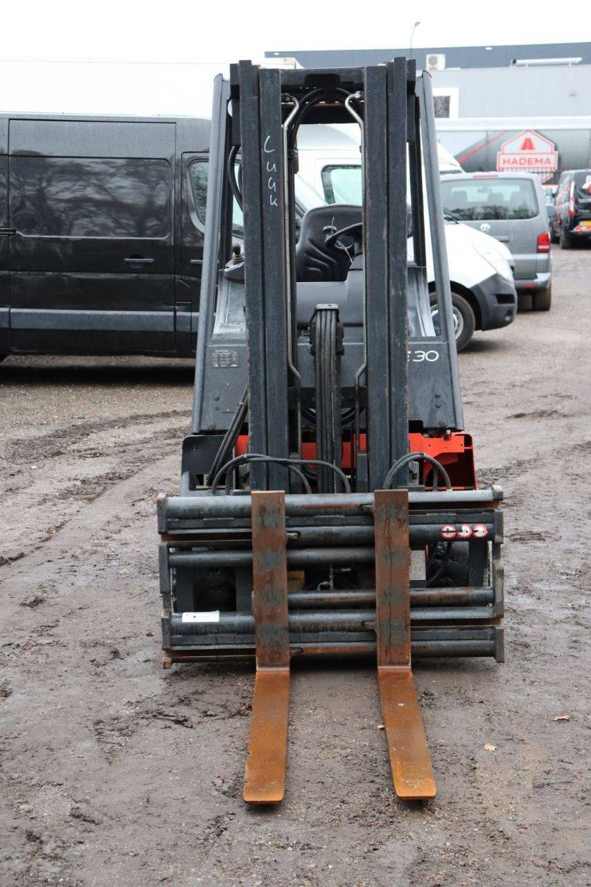 Forklift Linde E30/02/600 Electric 3000kg 7m 2009