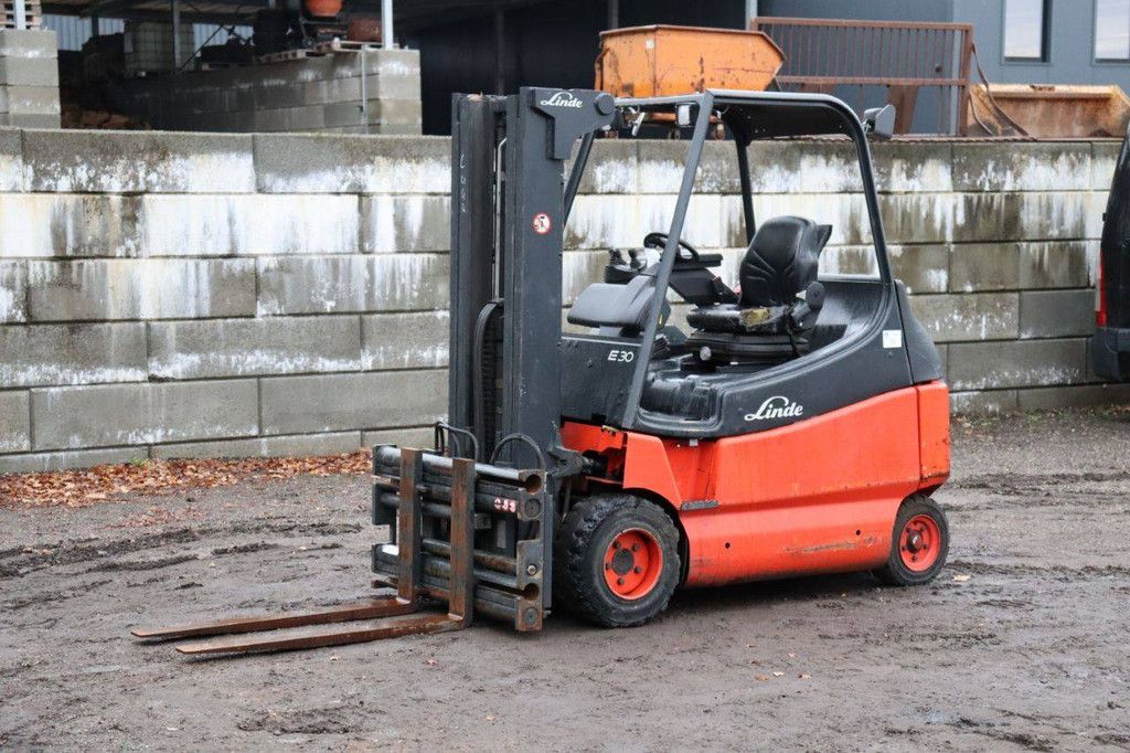 Forklift Linde E30/02/600 Electric 3000kg 7m 2009