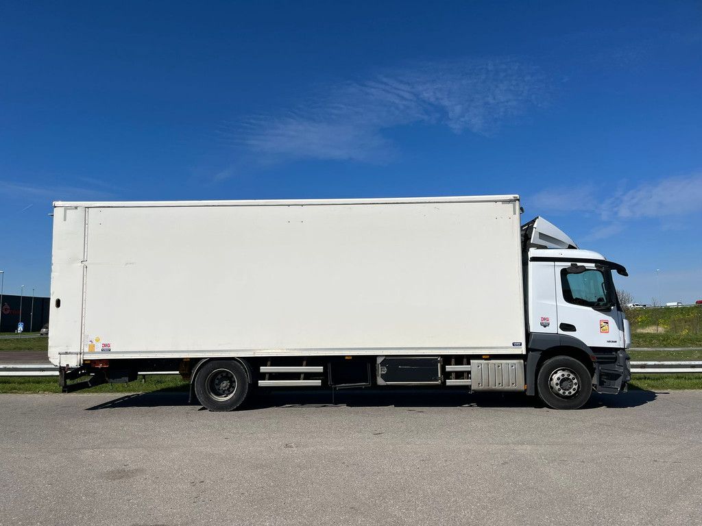 MercedesBenz Antos 1836 4x2 Closed Box, double floor