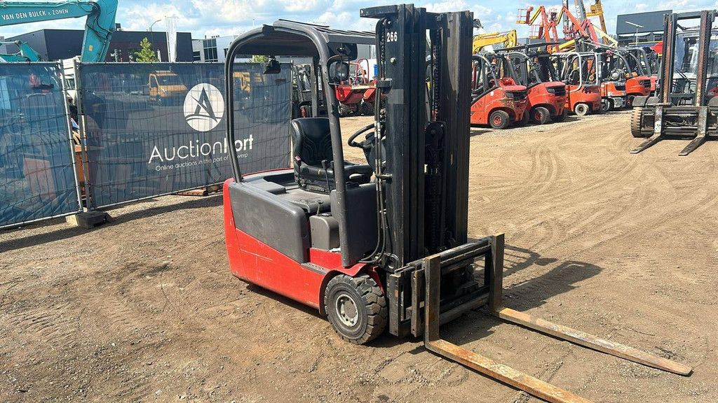 Manitou ME 316 Electric Forklift 1600kg 4.5m 2009