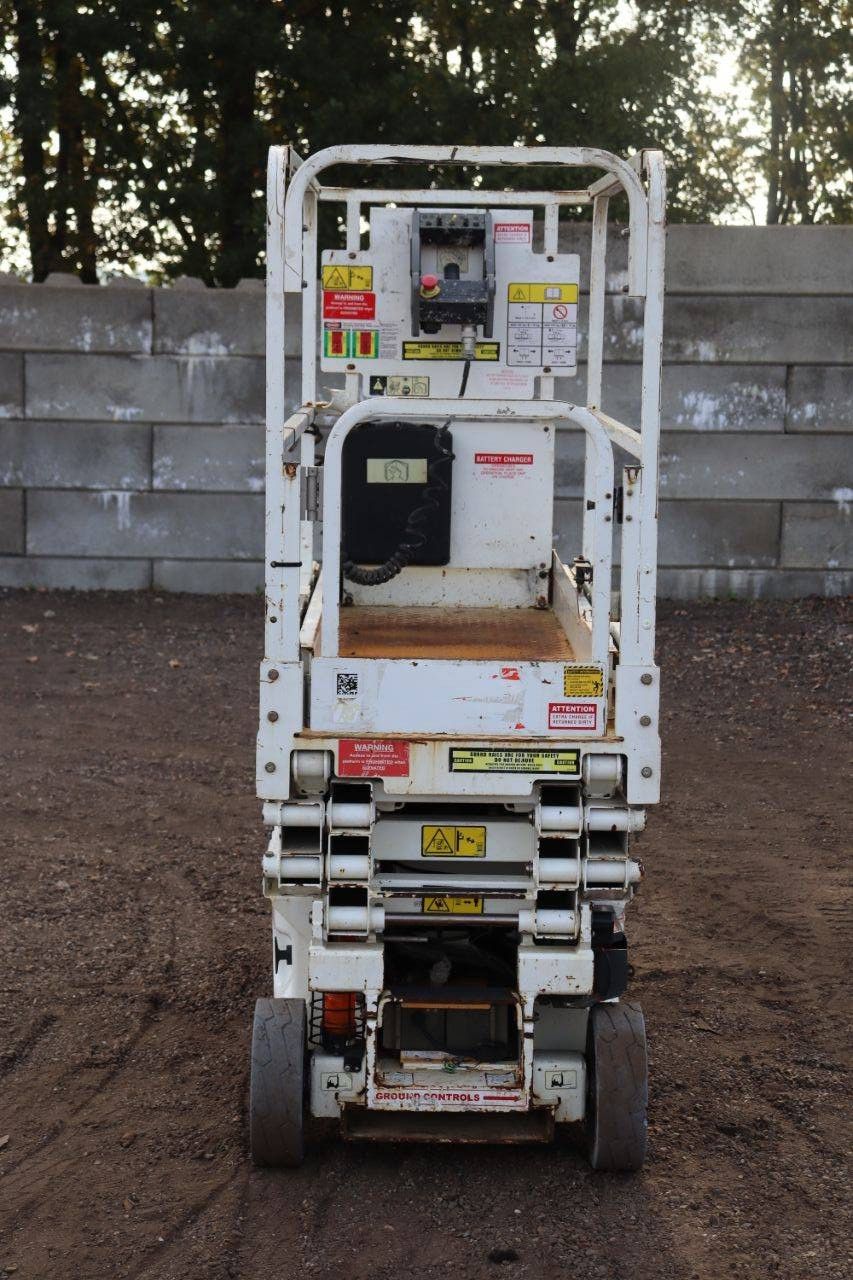 JLG 1930 ES Electric Scissor Lift 7.72m 2015