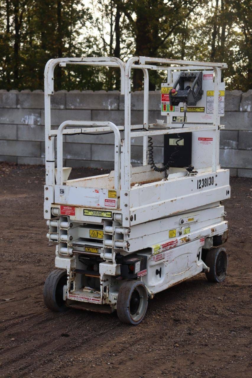 JLG 1930 ES Electric Scissor Lift 7.72m 2015