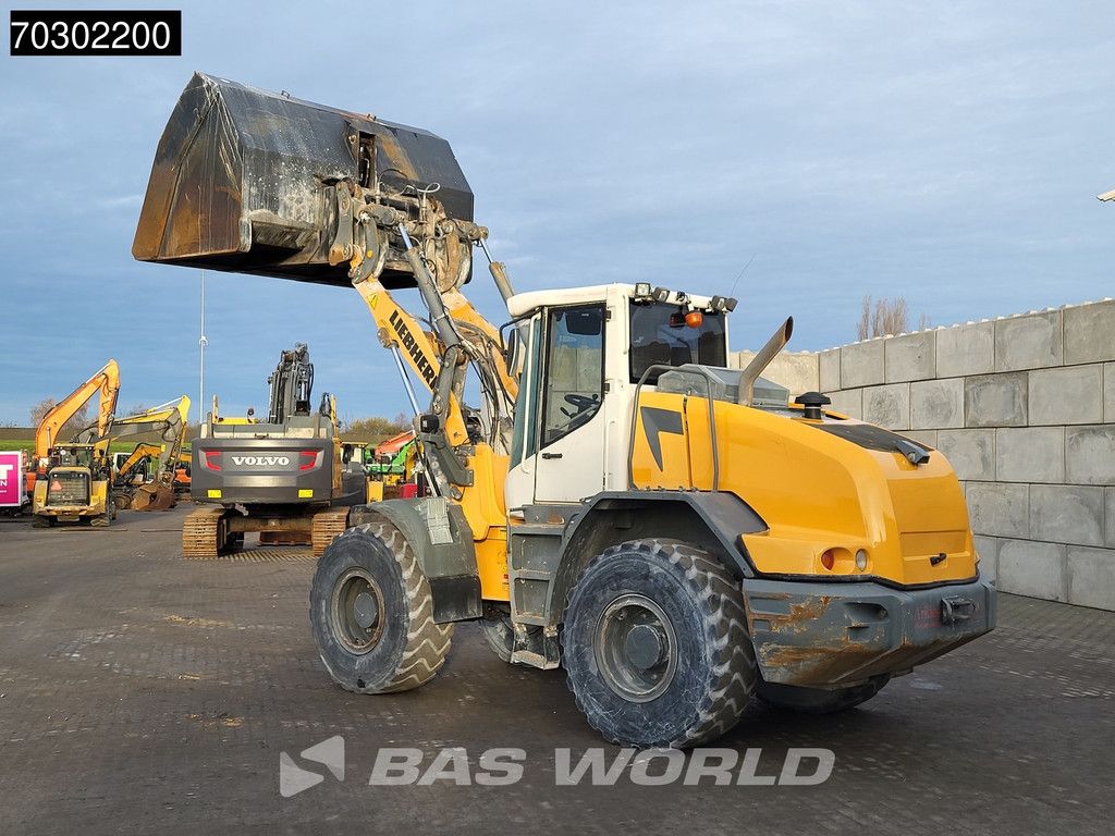 Liebherr L538 High Tip Bucket