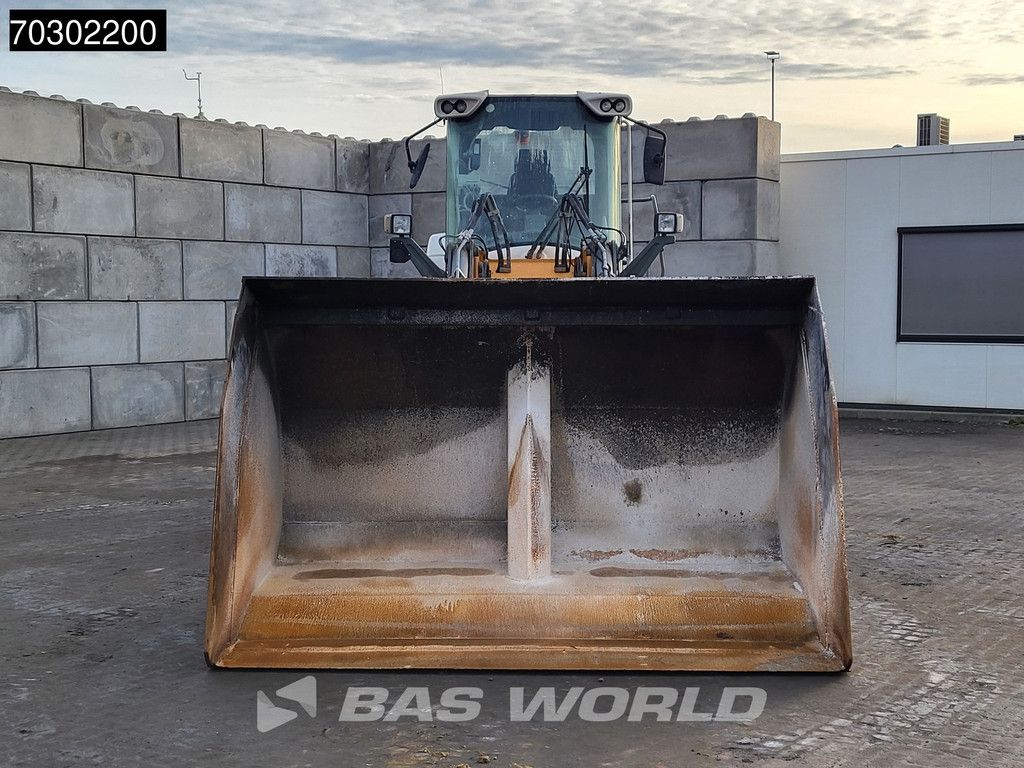 Liebherr L538 High Tip Bucket