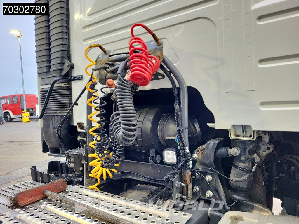 Volvo FM 500 4X2 60% Tyres VEB+