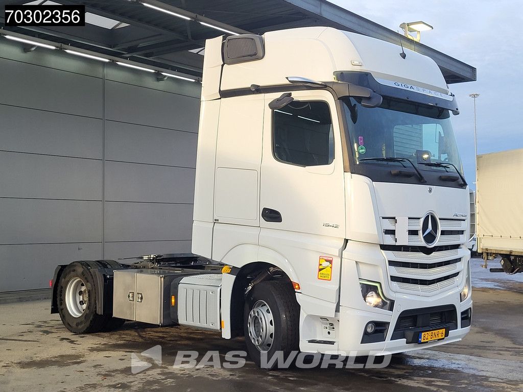 Mercedes Actros 1942 4X2 NL-Truck GigaSpace Euro6