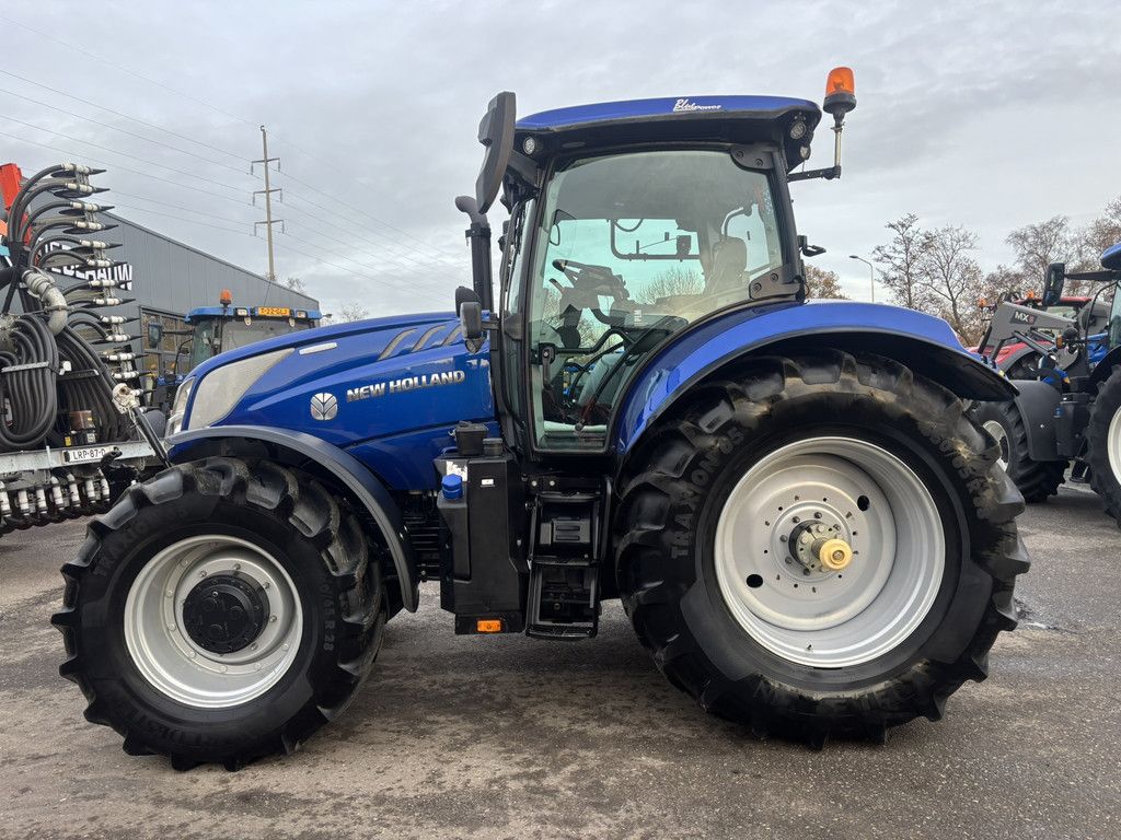 NEW HOLLAND T6.180 DC