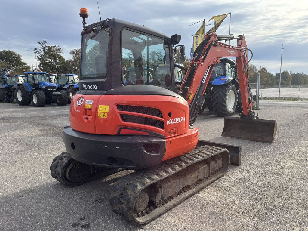 KUBOTA KX057-4