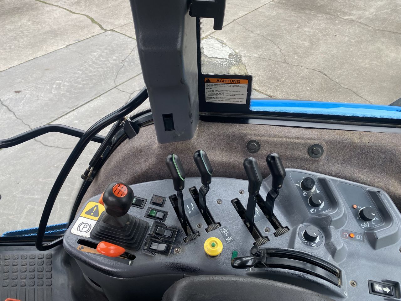 Mooie originele New holland ford 8870