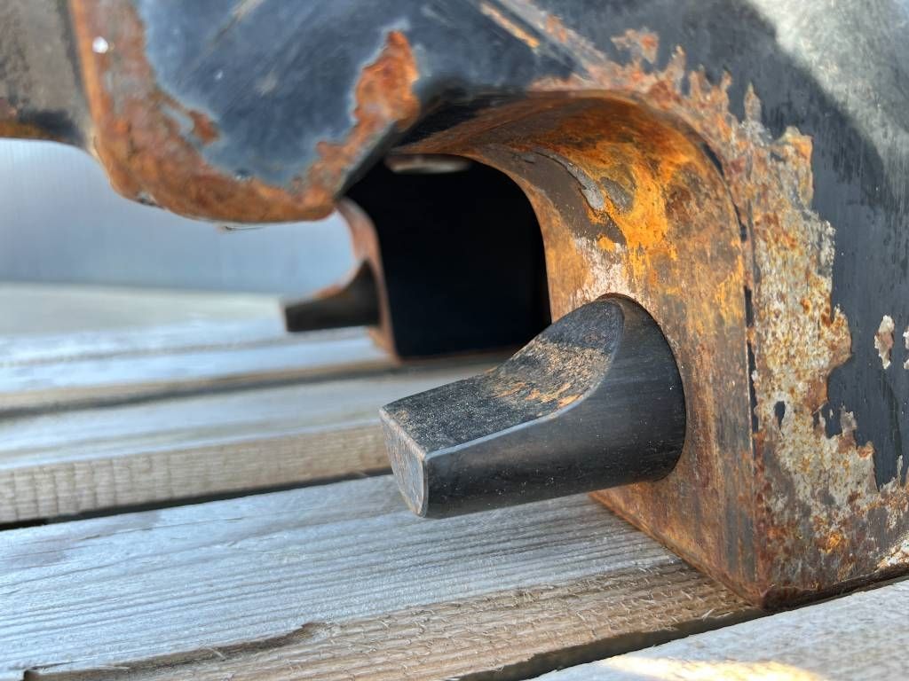 OilQuick OQ65 - 311F / 313F / 315F