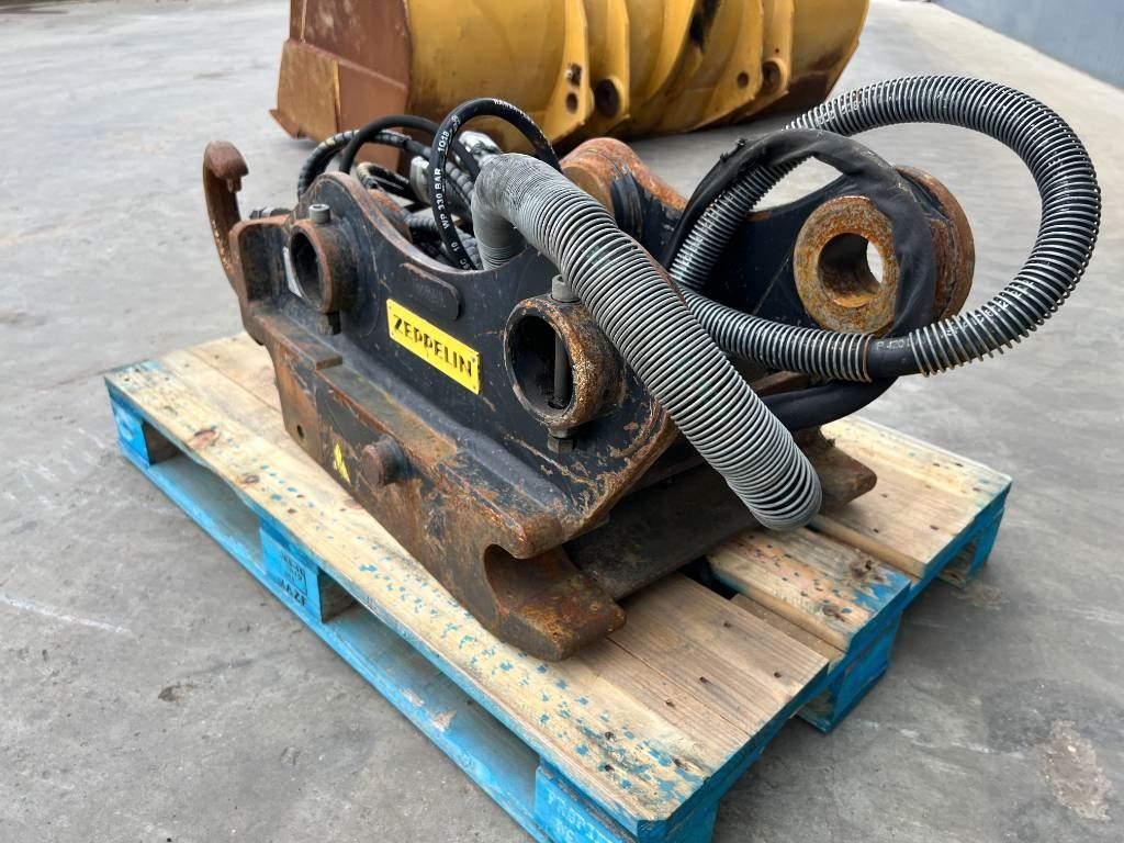 OilQuick OQ70/55 - 323F