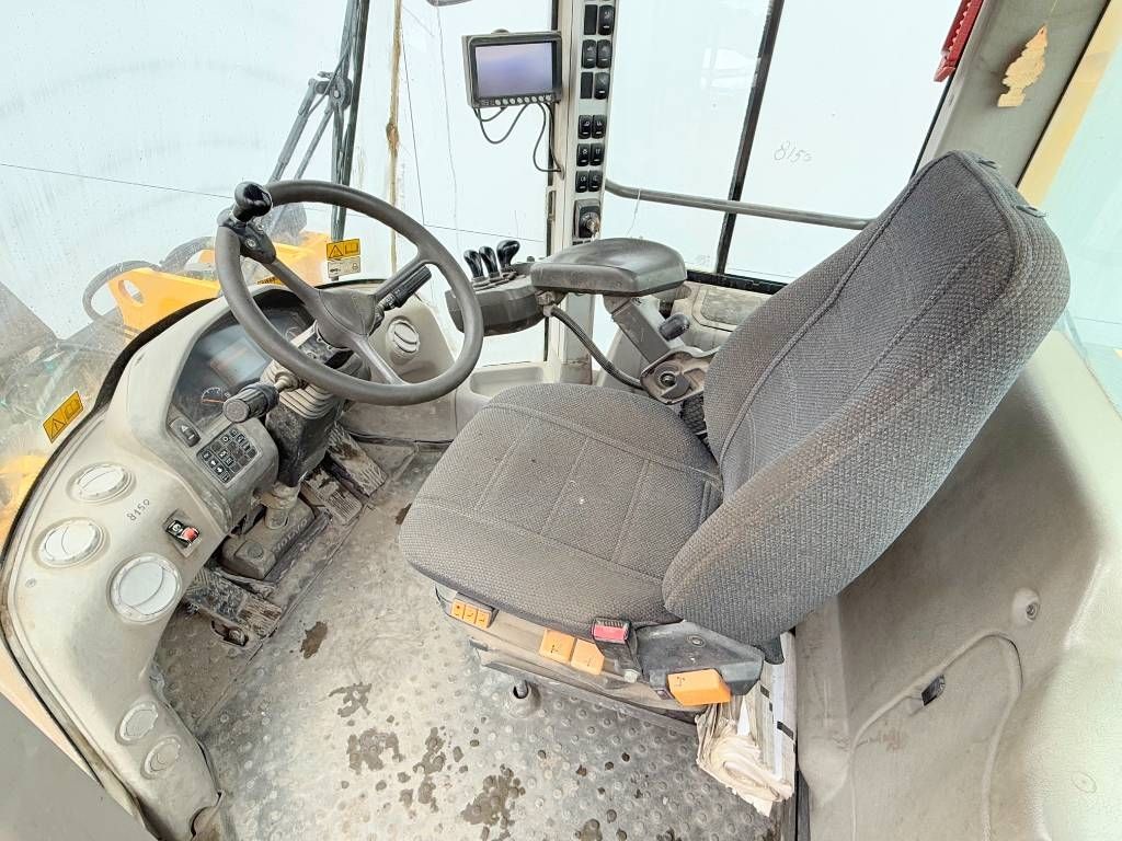 Volvo L120G - 3rd Function / Quick Coupler / Auto Lube