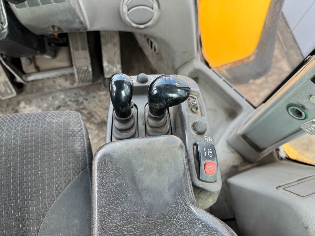 Volvo L220H - Dutch Machine / CDC Steering