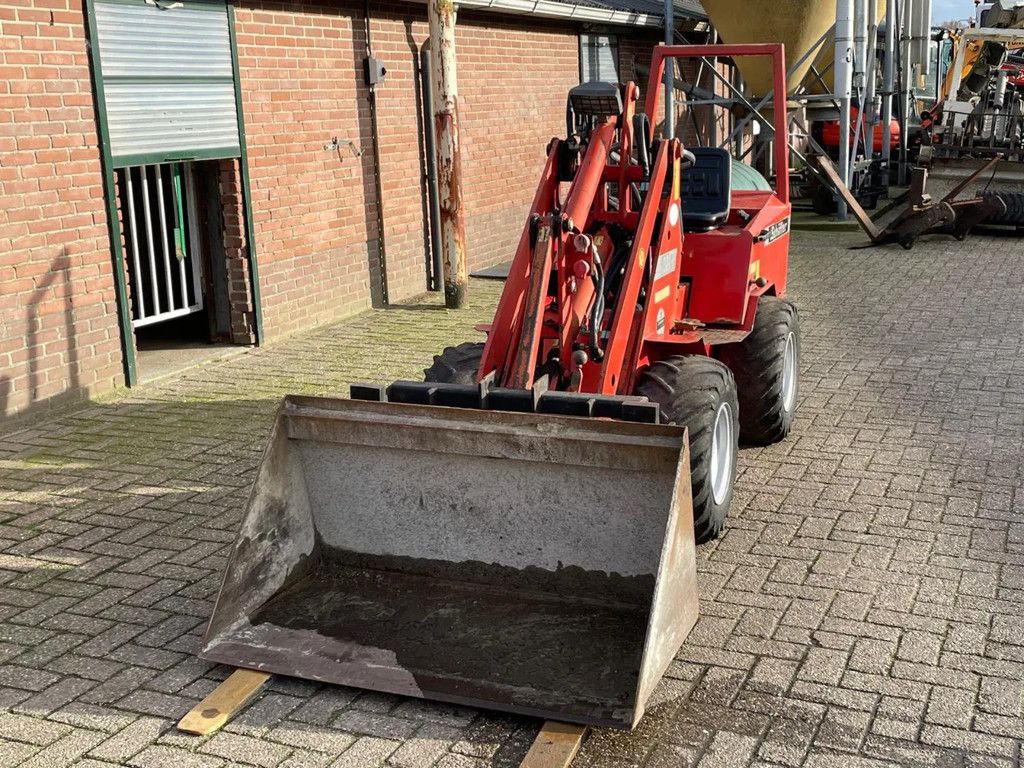 Schäffer 221 Shovel Loader