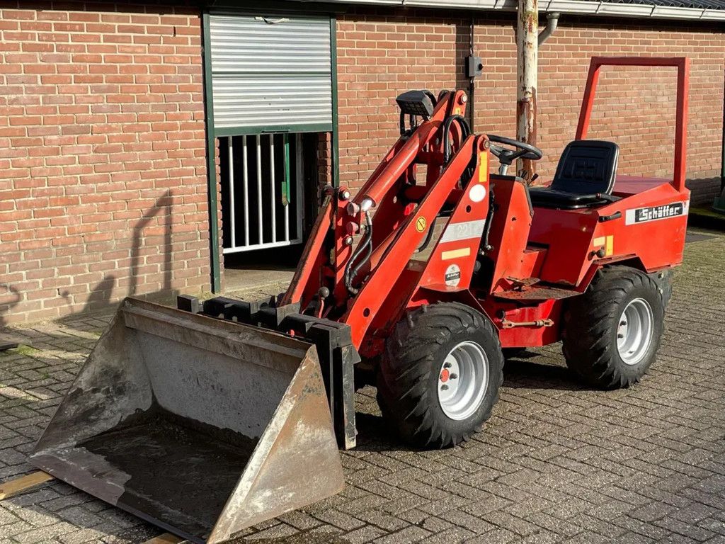Schäffer 221 Shovel Loader