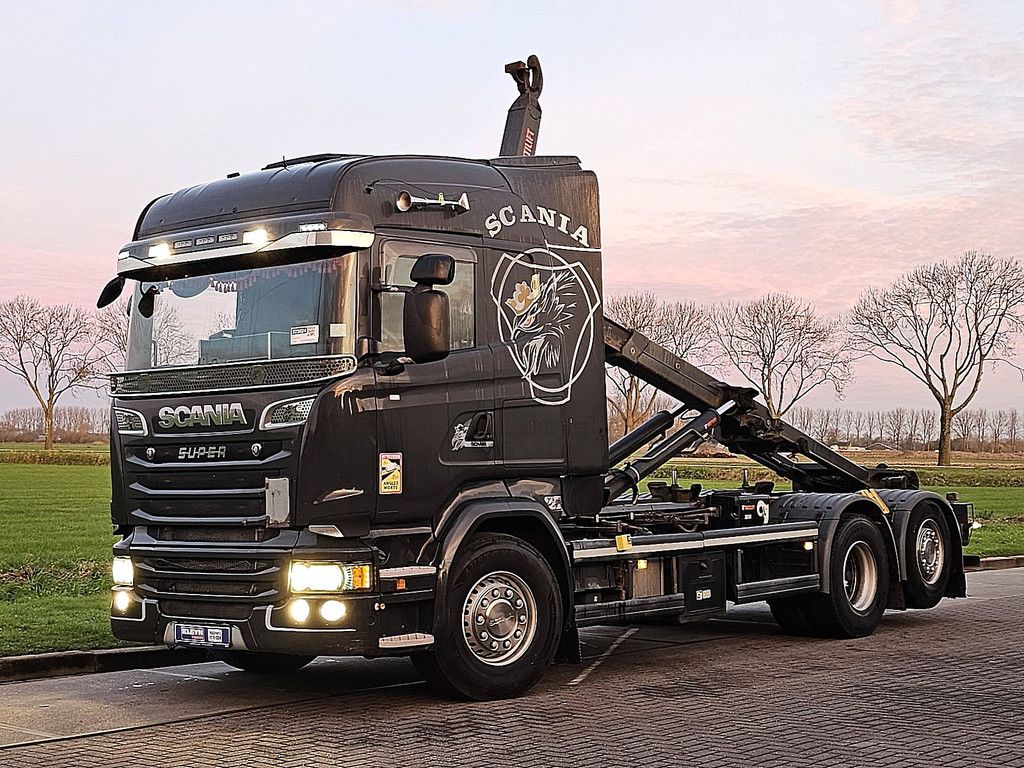 SCANIA R520 6x2*4