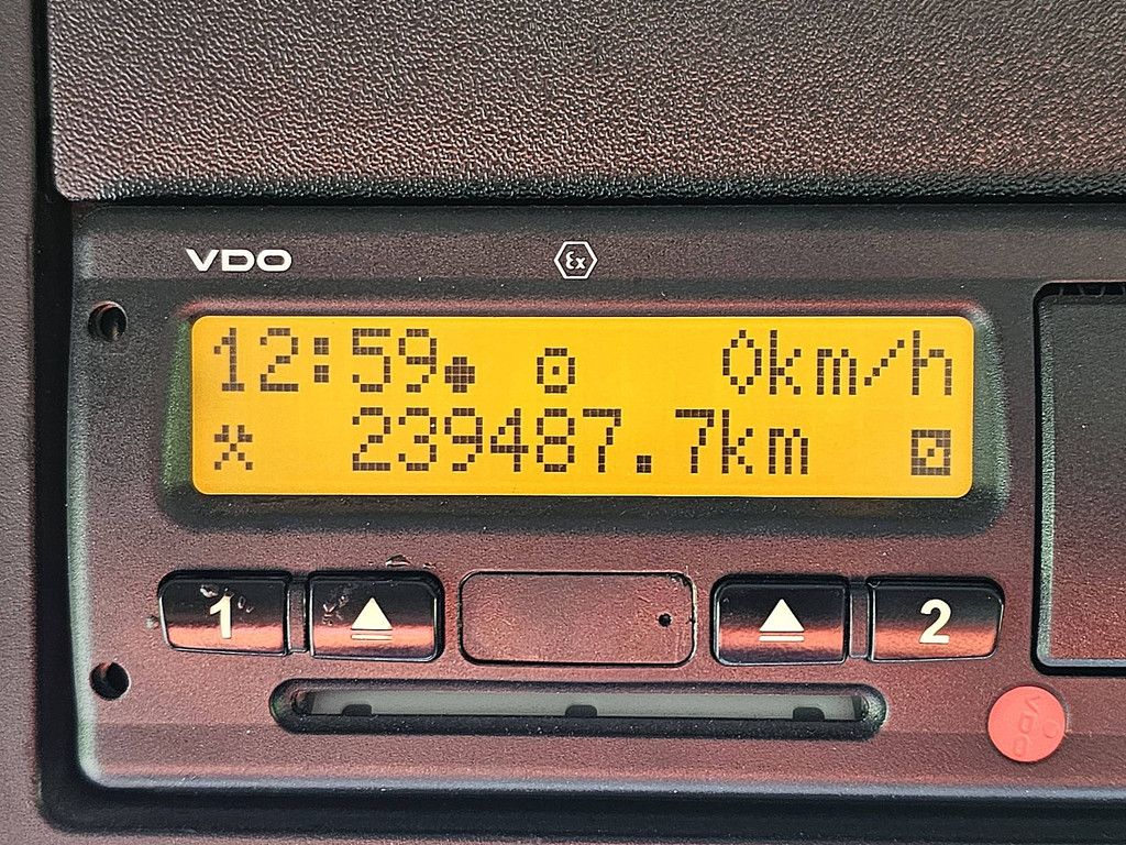 MERCEDES-BENZ AROCS 3243