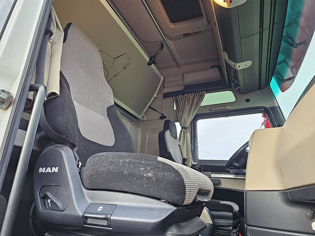 M.A.N. 26.500 TGX 6x2