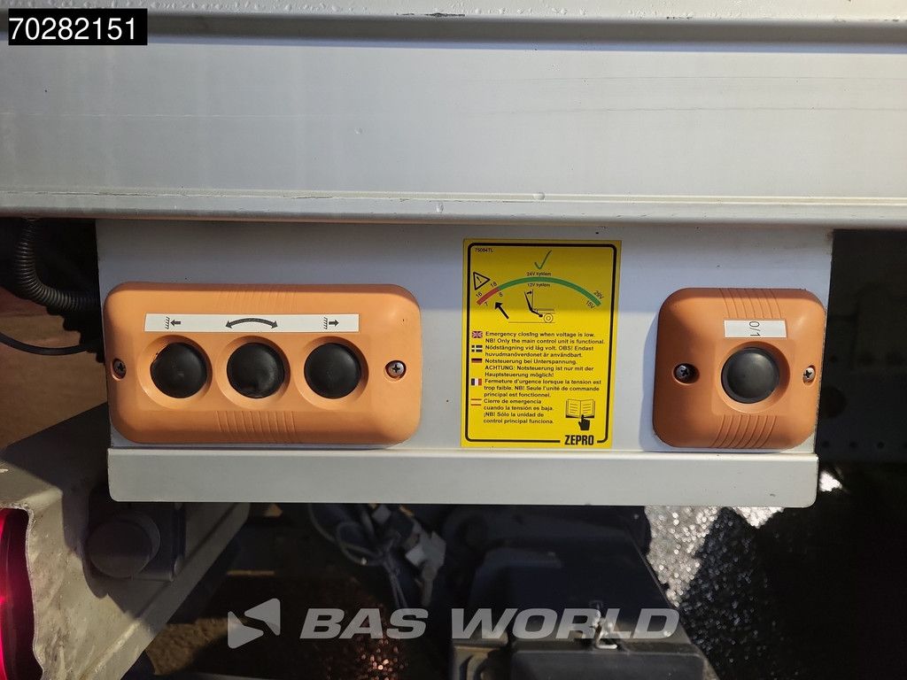 Mercedes Atego Atego 1524 4X2 Thermo King T-1200R 6-Cylinder Automatic Euro 6