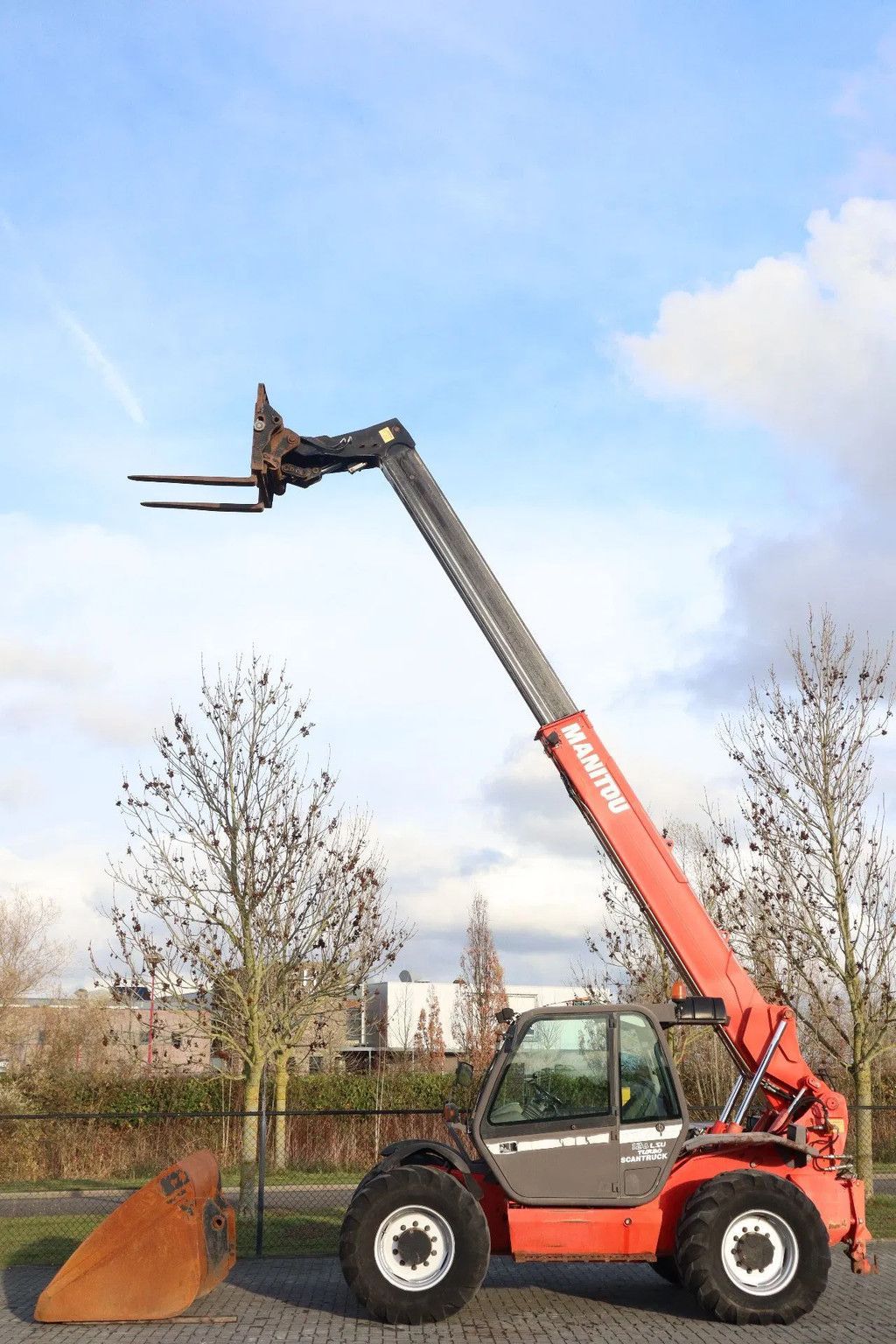 Manitou MLT 845-120 LSU | FORKS | BUCKET | QUICK COUPLER