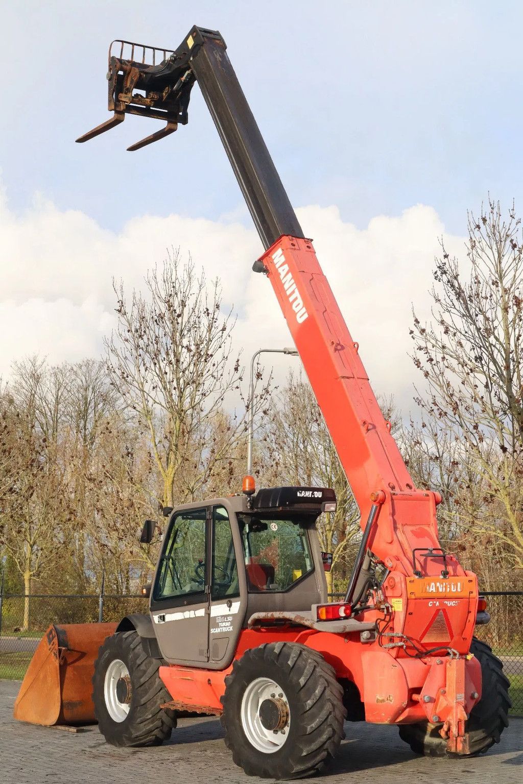 Manitou MLT 845-120 LSU | FORKS | BUCKET | QUICK COUPLER