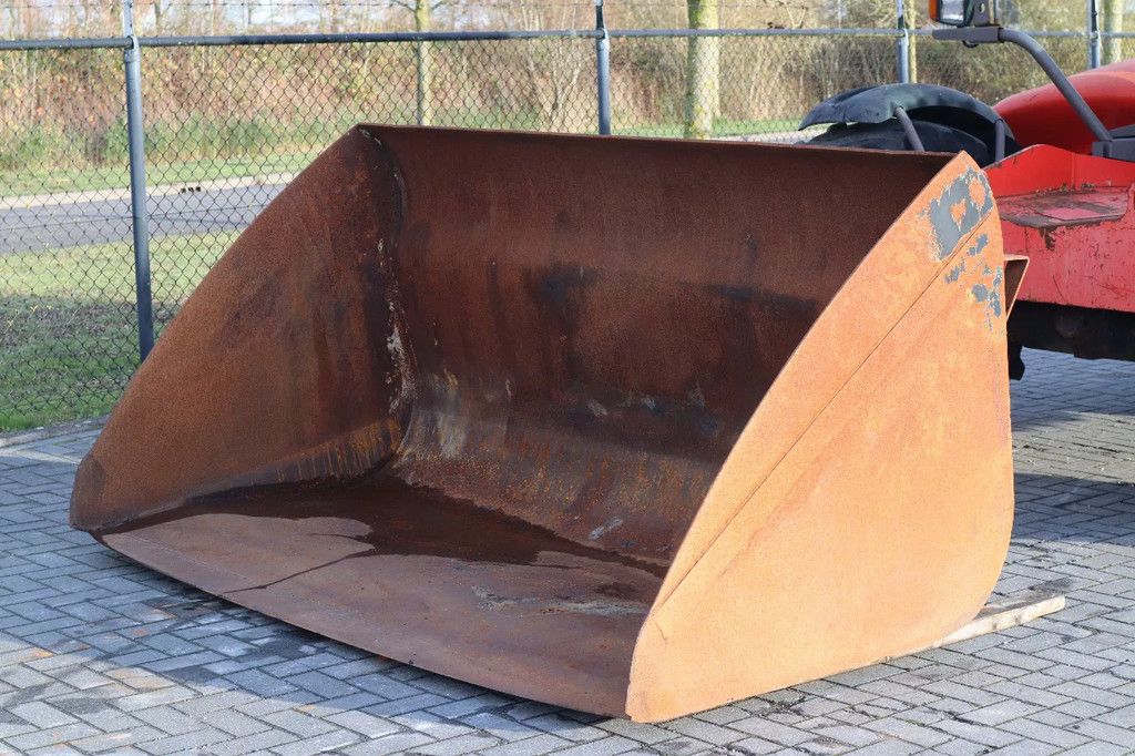 Manitou MLT 845-120 LSU | FORKS | BUCKET | QUICK COUPLER