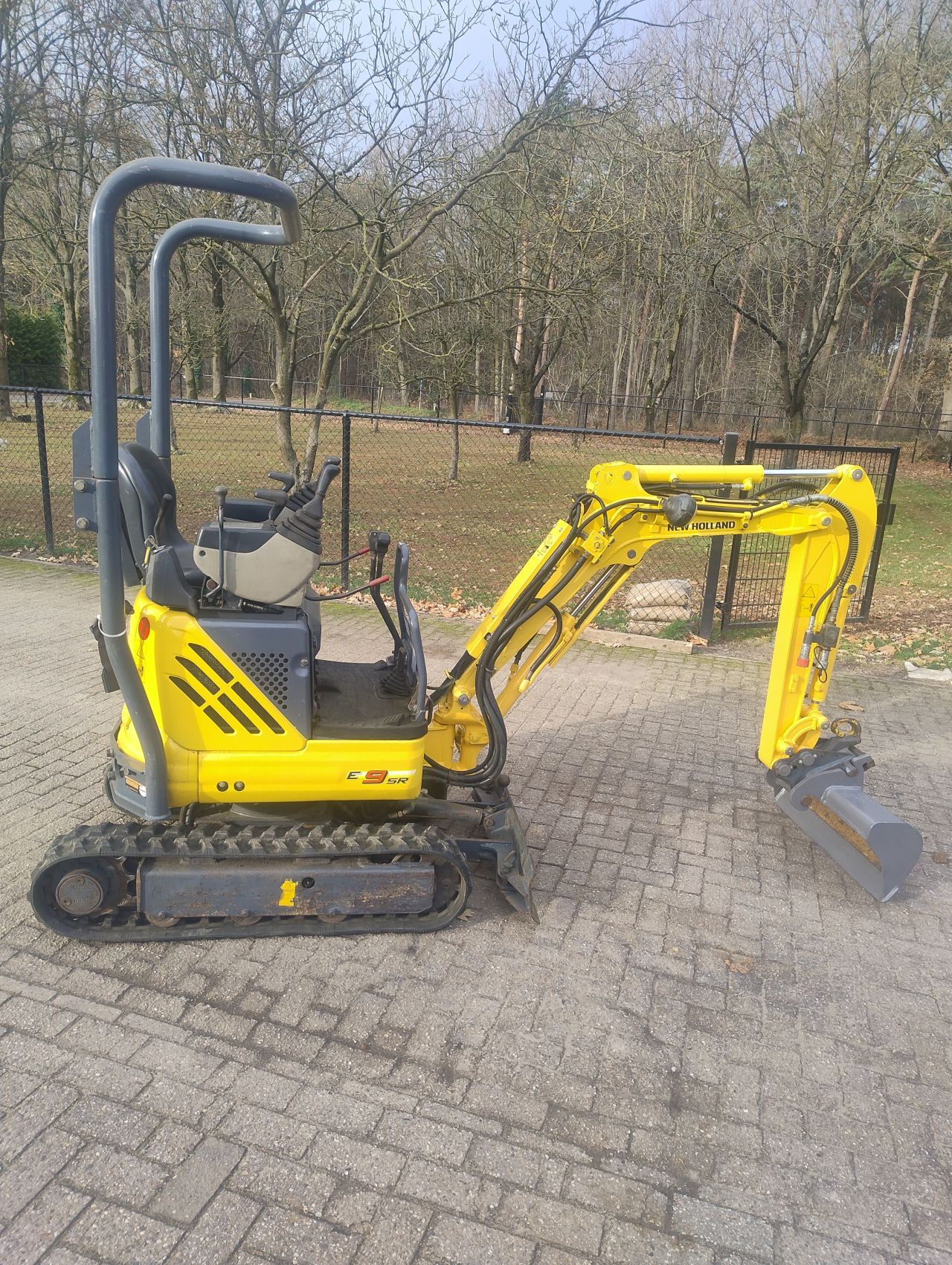 New holland minigraver kobelco e09 sr marge