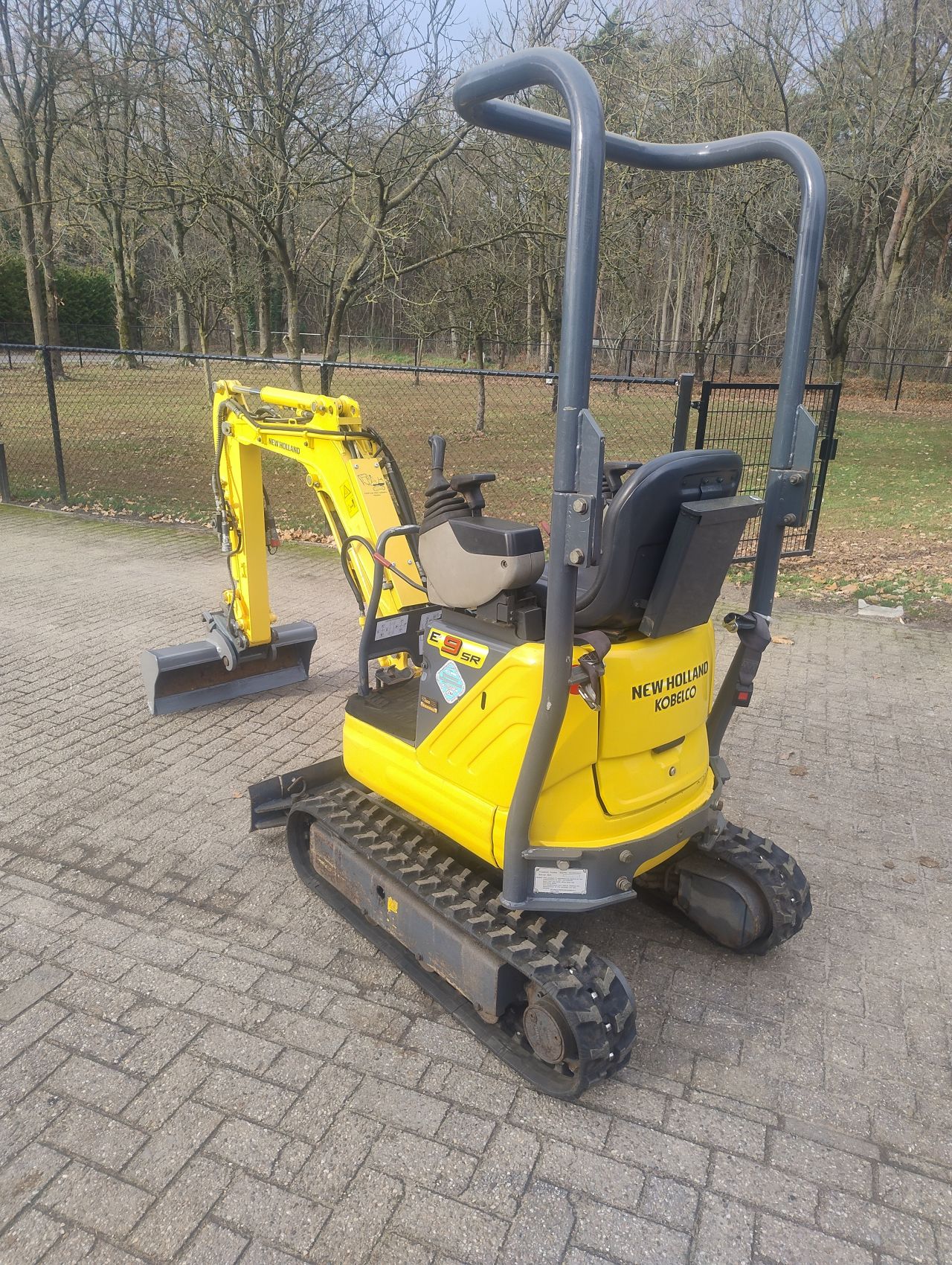 New holland minigraver kobelco e09 sr marge