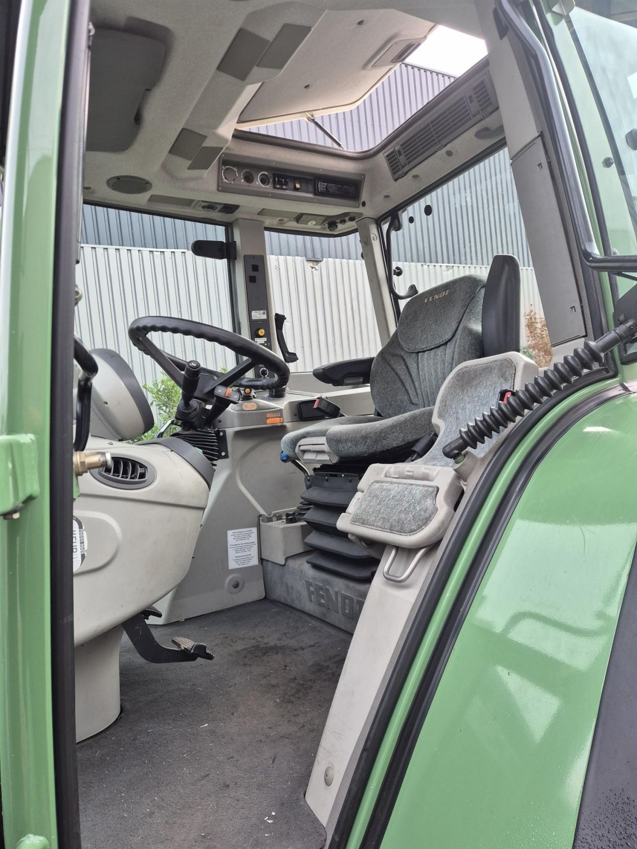 Prachtige fendt 309 vario tms met voorlader