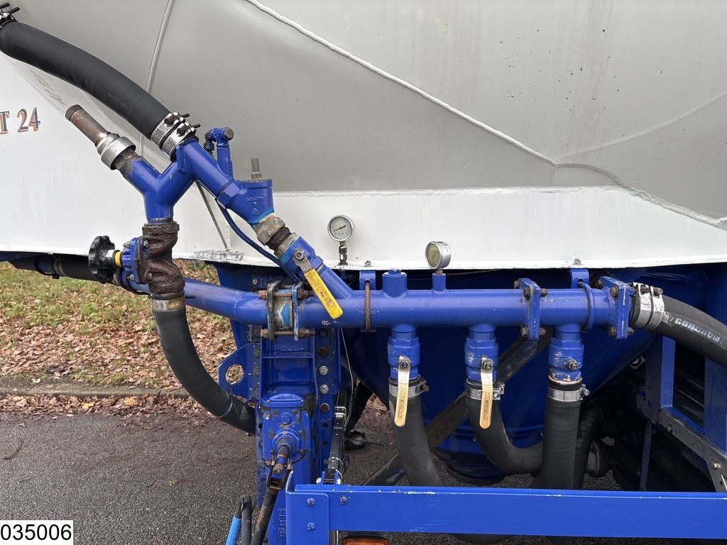 Feldbinder Silo 40.000 Liter