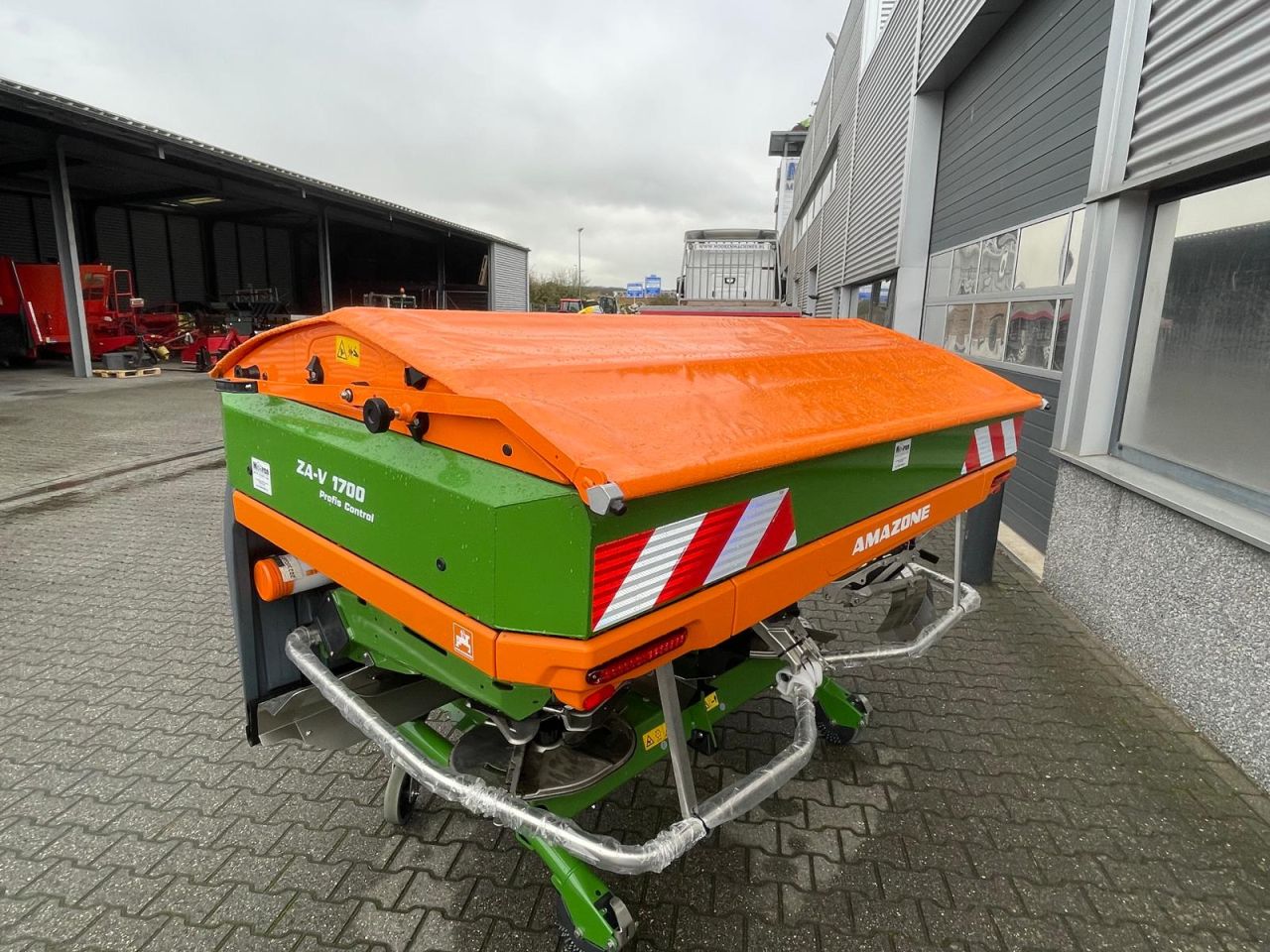 Amazone ZA-V1700 Profis Control kunstmestrooier met kantstrooier