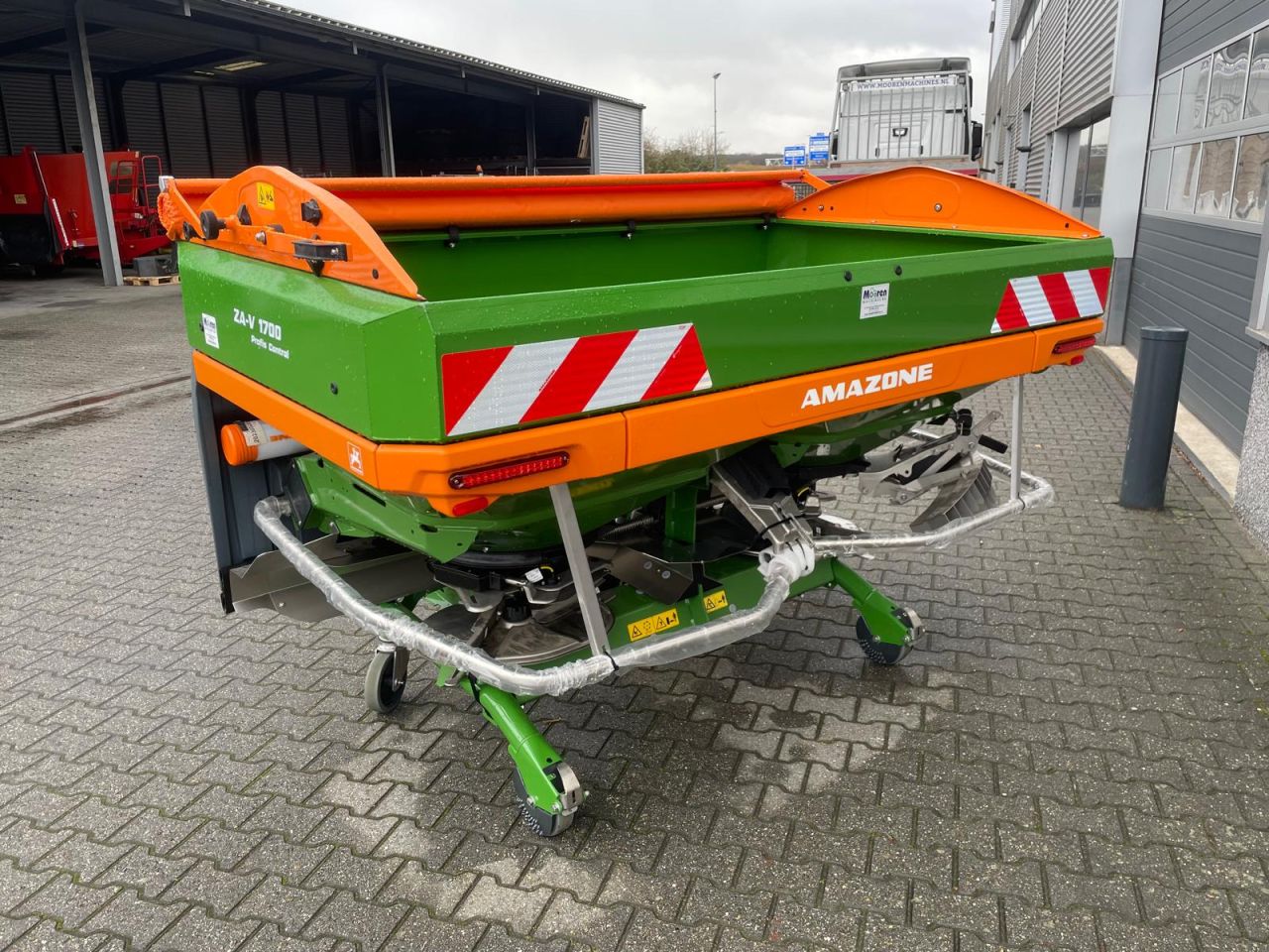 Amazone ZA-V1700 Profis Control kunstmestrooier met kantstrooier