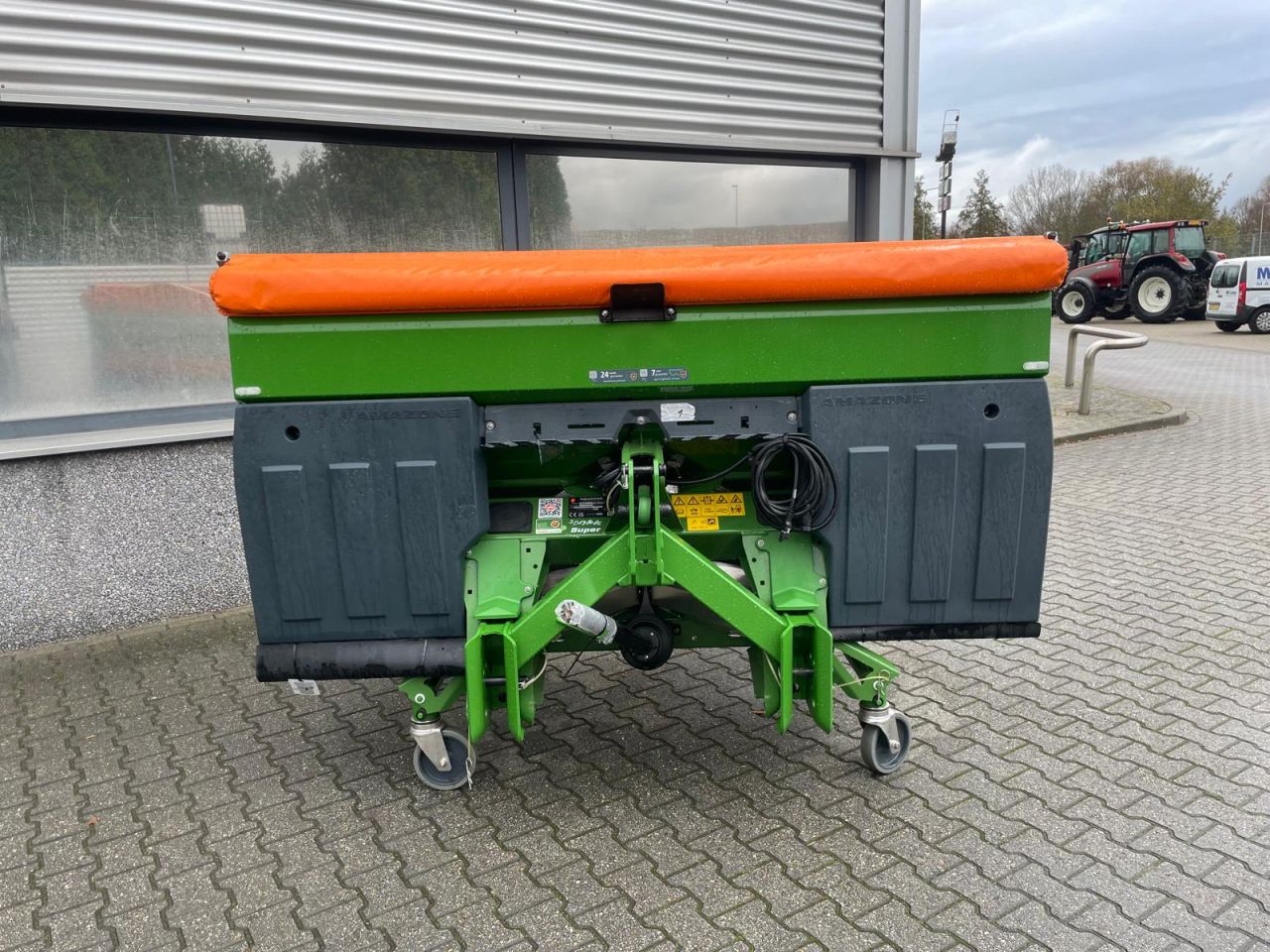 Amazone ZA-V1700 Profis Control kunstmestrooier met kantstrooier