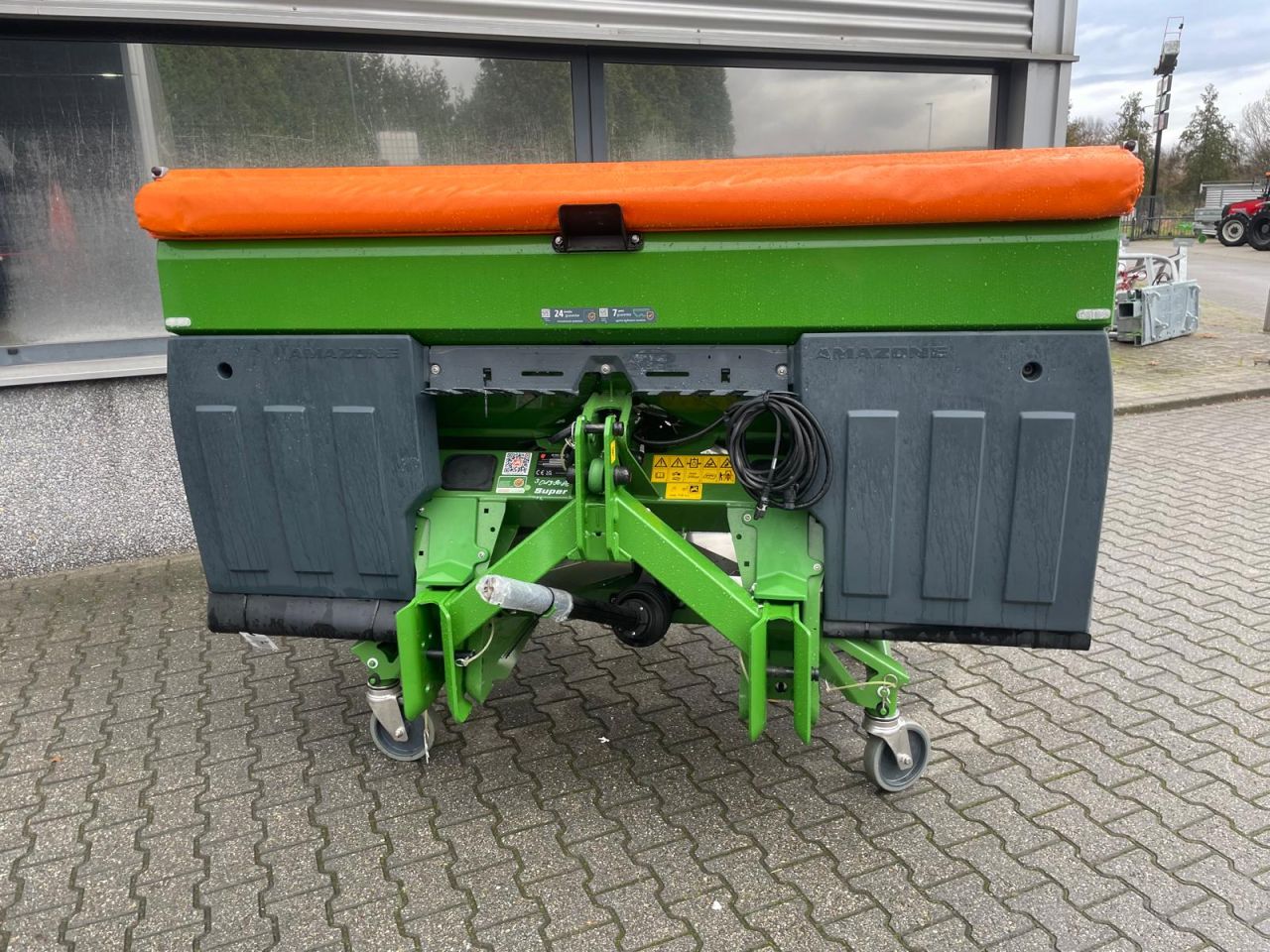 Amazone ZA-V1700 Profis Control kunstmestrooier met kantstrooier