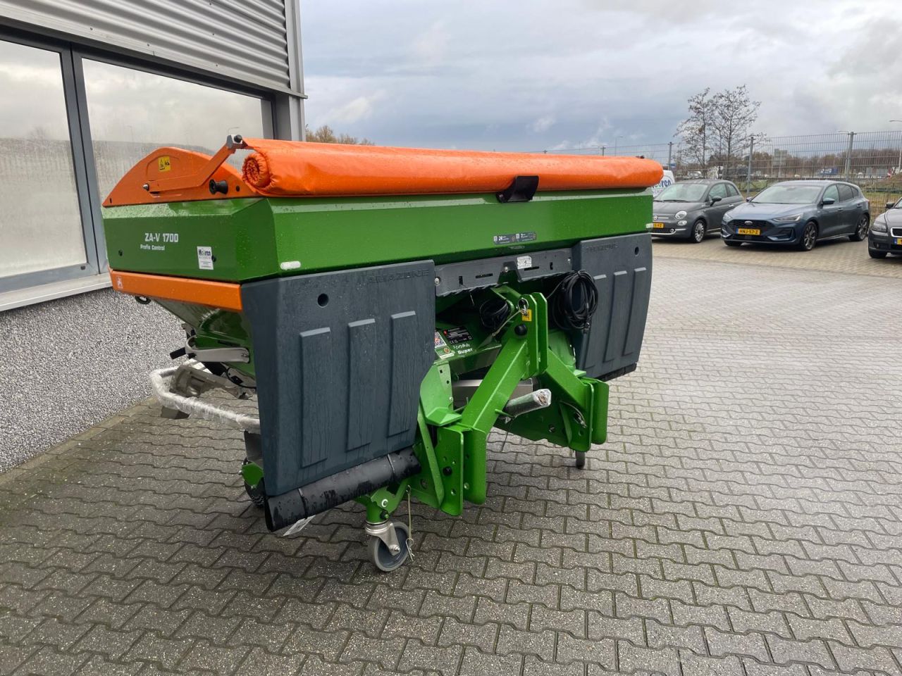 Amazone ZA-V1700 Profis Control kunstmestrooier met kantstrooier