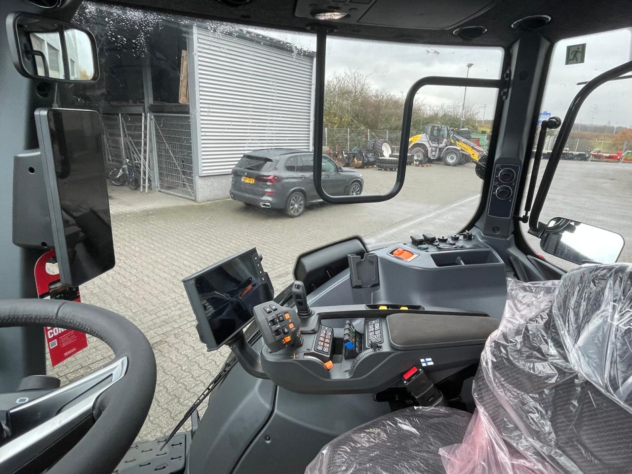 Valtra N175 Direct tractor